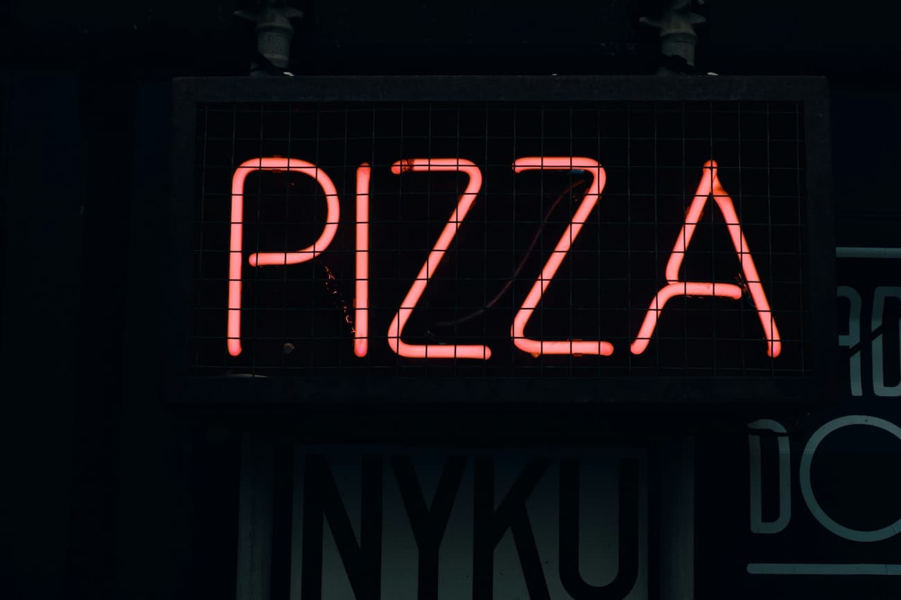 AI-Generated Pizza Combinations